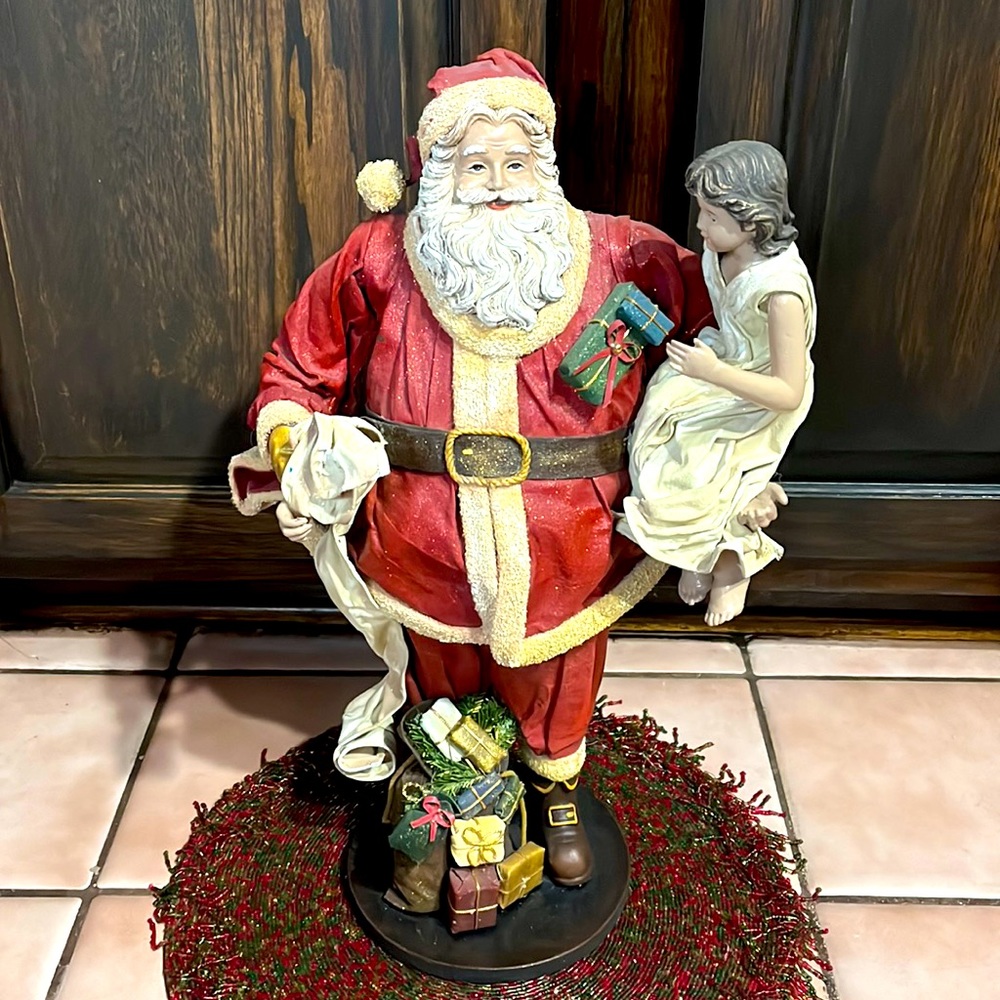 Large 🧑‍🎄 Santa Thick Papermache